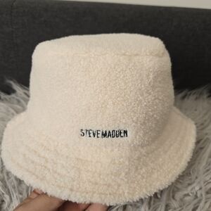 Steve Madden Cream Bucket Hat